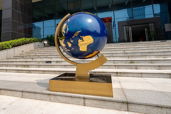 Stainless Steel Globe Sculpture for Indoor Decoration